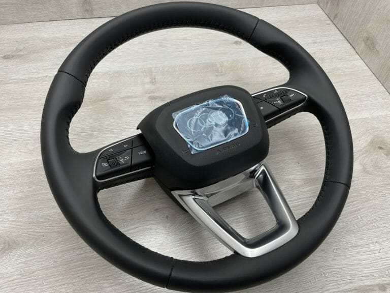 Kierownica Audi 83A USA 8Y0 A3