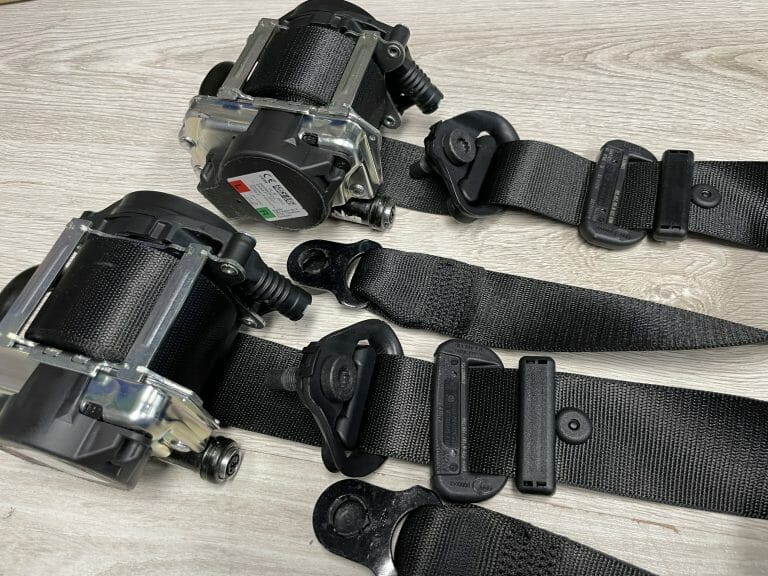 Pasy bezpieczeństwa Porsche 992 EU NAPRAWA