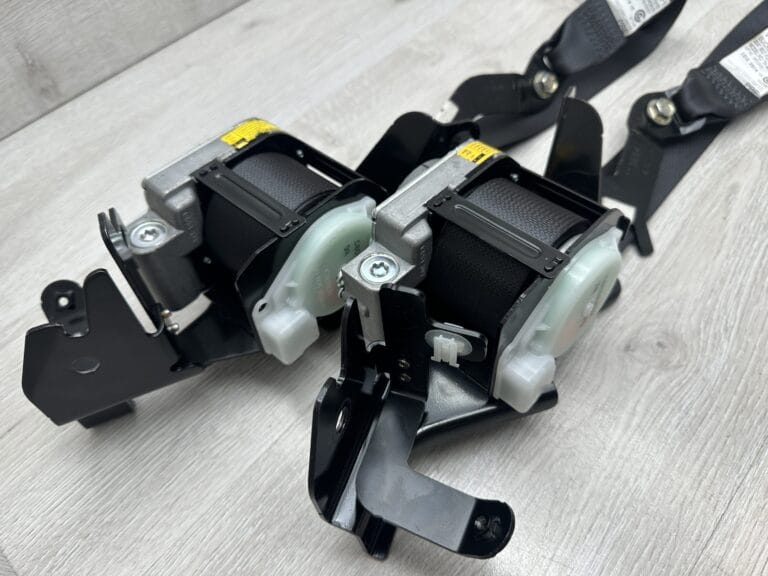 Tylne pasy bezpieczeństwa Subaru Levorg NAPRAWA