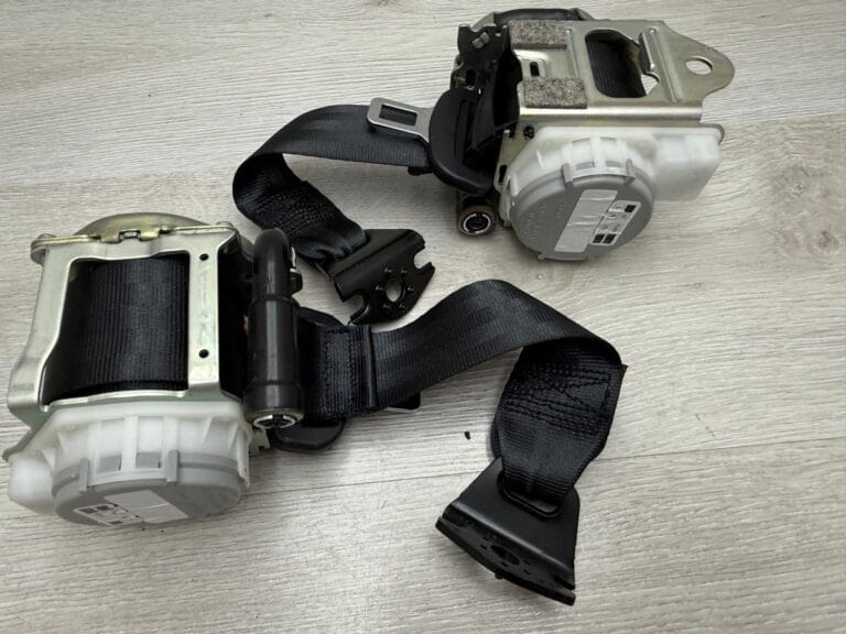 Tylne pasy bezpieczeństwa Seat Arona NAPRAWA