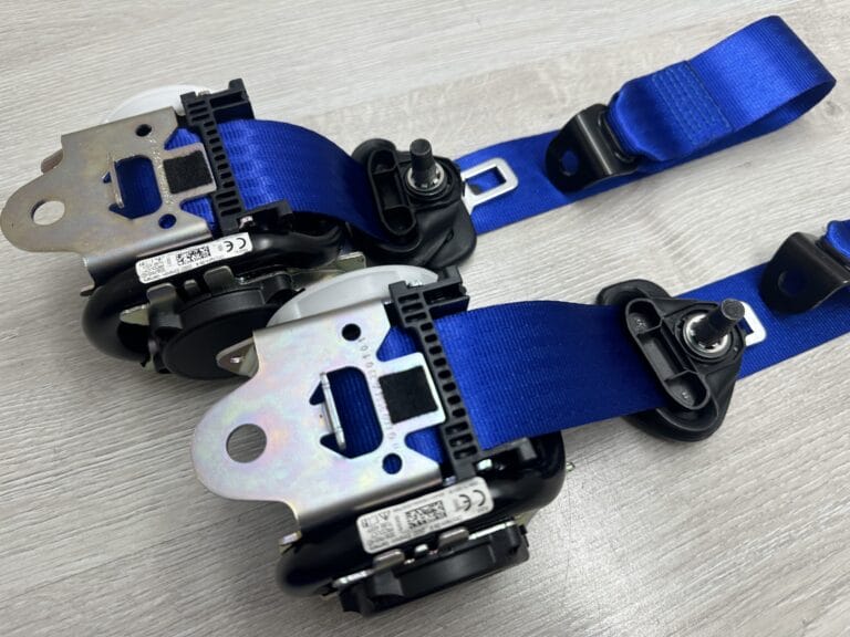 Tylne pasy bezpieczeństwa Porsche 992 911 NAPRAWA