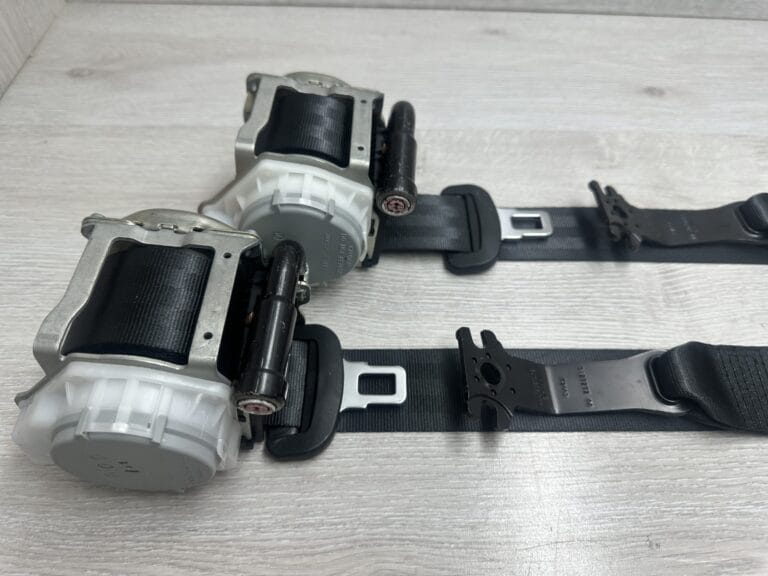 Tylne pasy bezpieczeństwa Volkswagen VW Passat B9 NAPRAWA