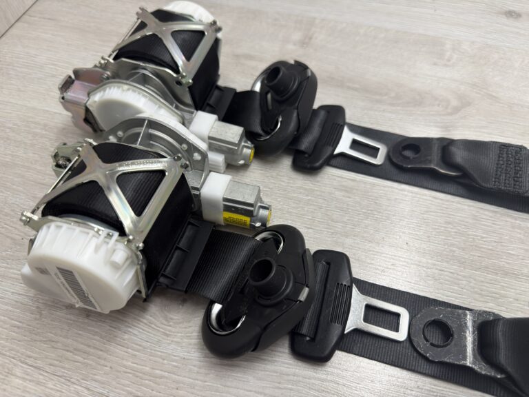 Przednie pasy bezpieczeństwa Volkswagen VW Amarok