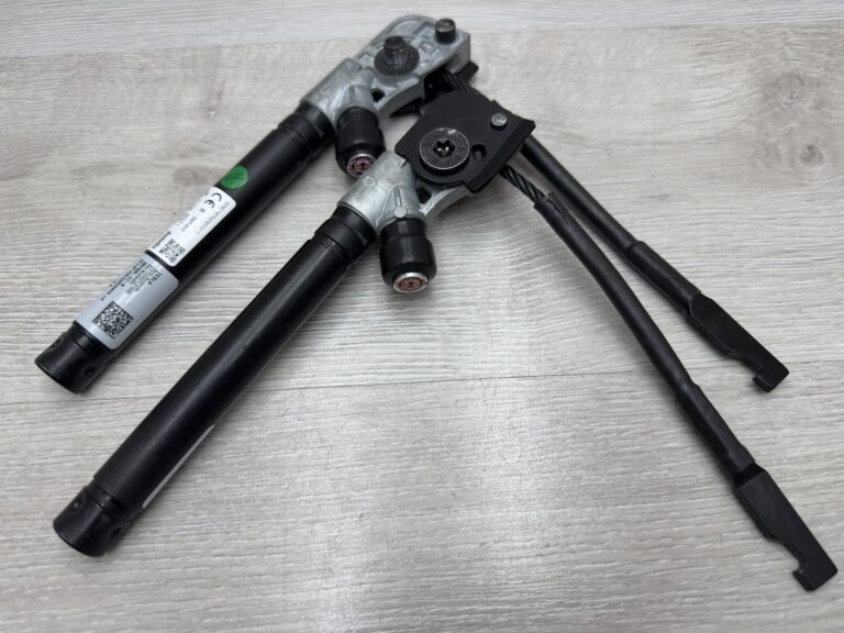 Dopinacze Tesla 3 2023- NAPRAWA